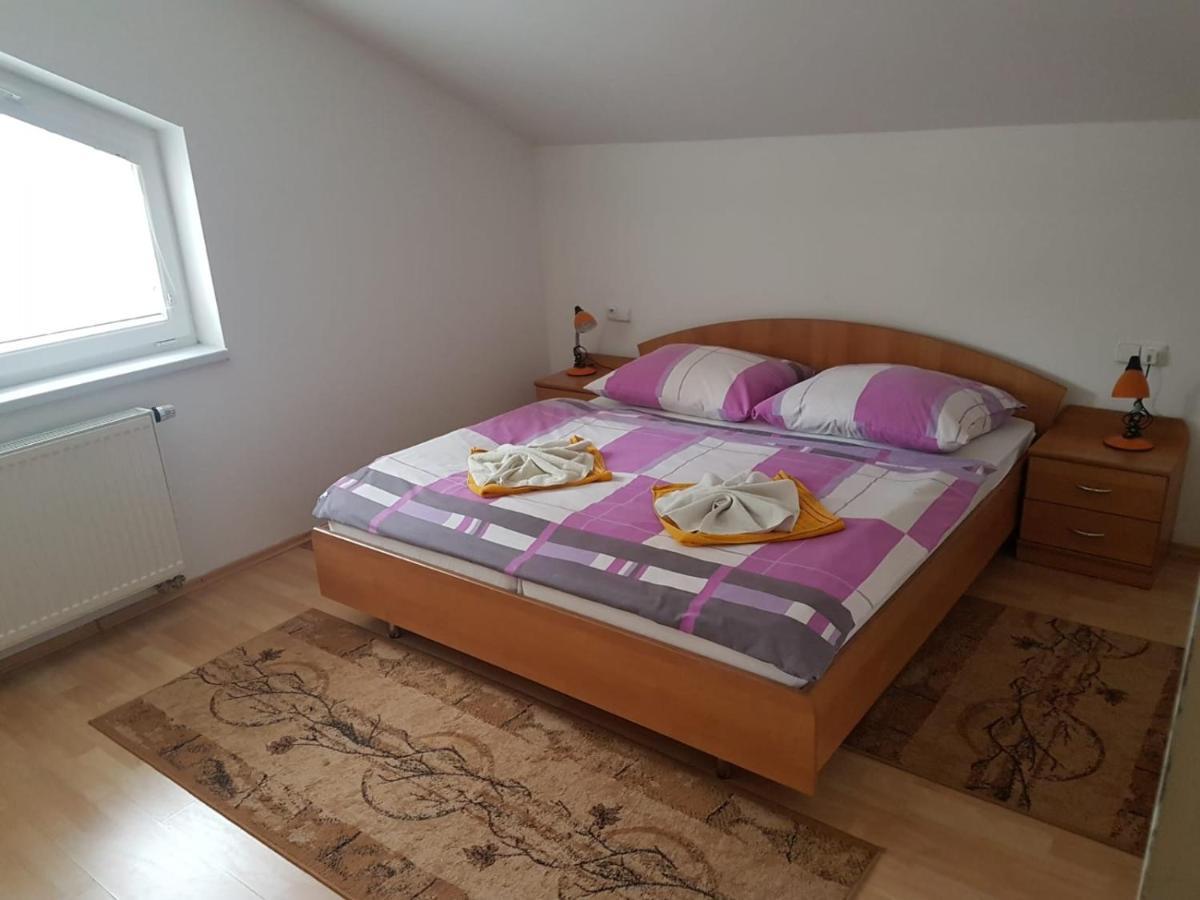 Apartman Jantolak 斯祖贝莱克 外观 照片